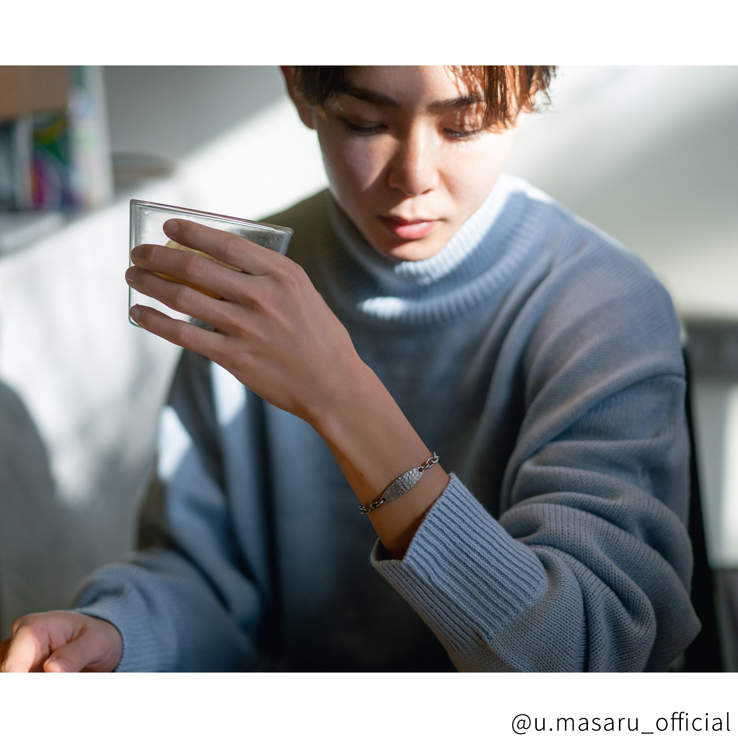 ビッグ・オーバル テクスチャープレートのペアブレスレット イニシャル・記念日彫刻　klb068 つけっぱなしok アレルギー対応