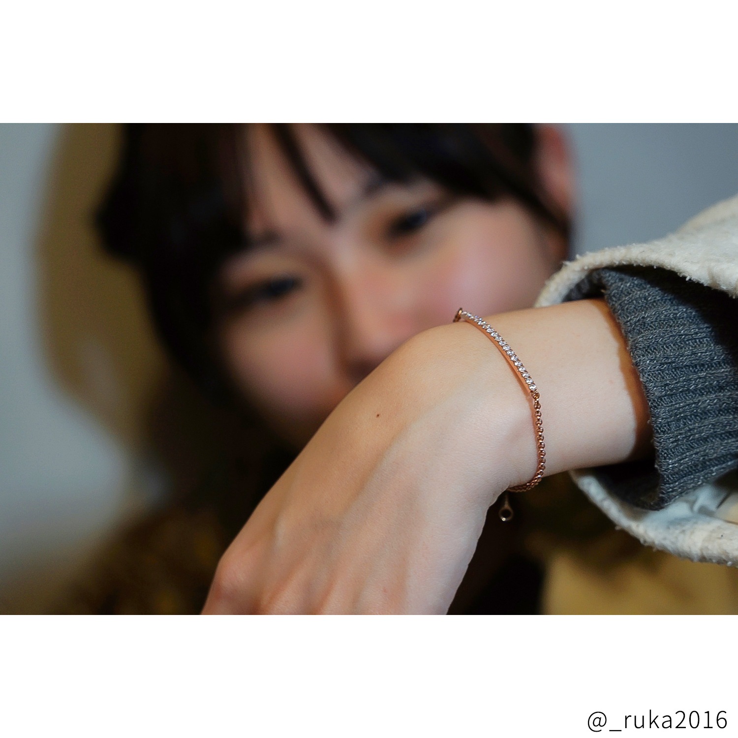 ストレートラインのペアジュエリー ペアブレスレット サージカルステンレス キュービックジルコニア イニシャル・記念日彫刻　klb070 つけっぱなし アレルギー対応