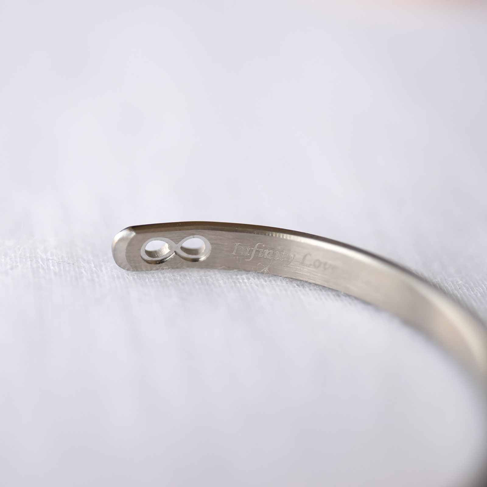 お好きな言葉を彫刻します フリーワード・ステンレスペアバングル フリーワード・ネーム・記念日彫刻 ブレスレット klb045 つけっぱなしok アレルギー対応