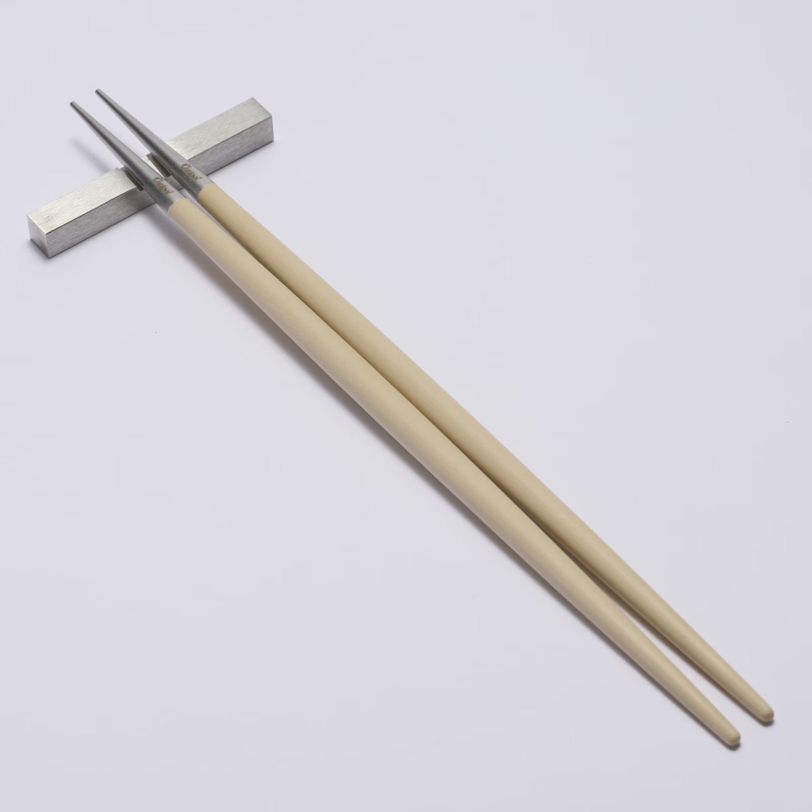 Cutipol GOA Ivory Silver