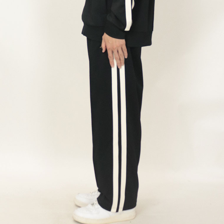 【RED CAP GIRL】フロント刺繍トラックパンツ