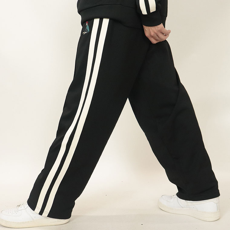 【RED CAP GIRL】フロント刺繍トラックパンツ