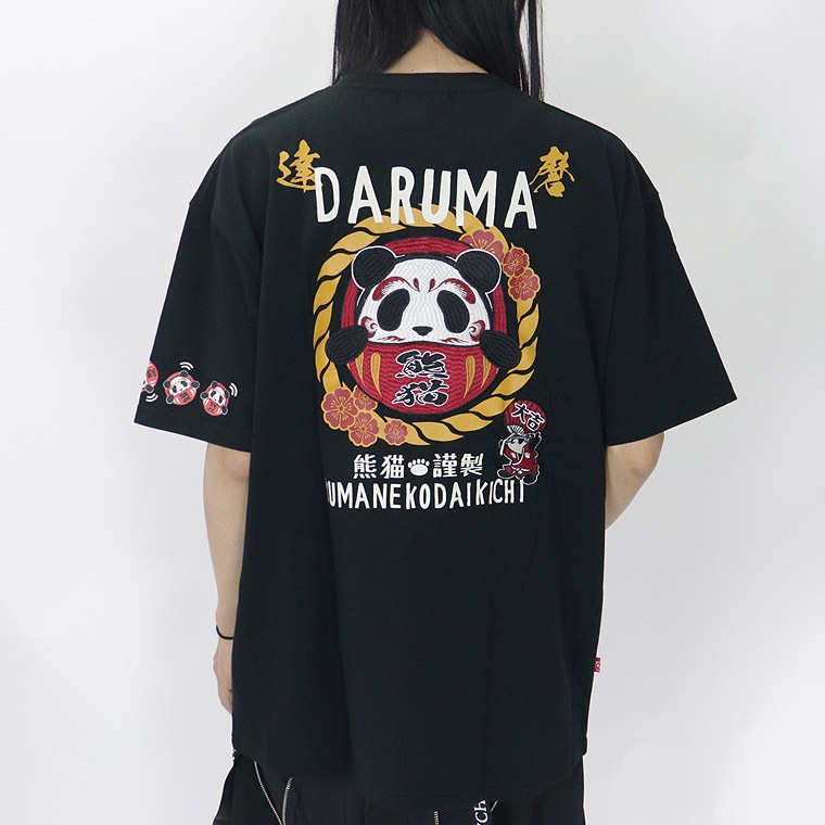 【PANDIESTA JAPAN】熊猫 -大吉ダルマｰ 半袖Tシャツ