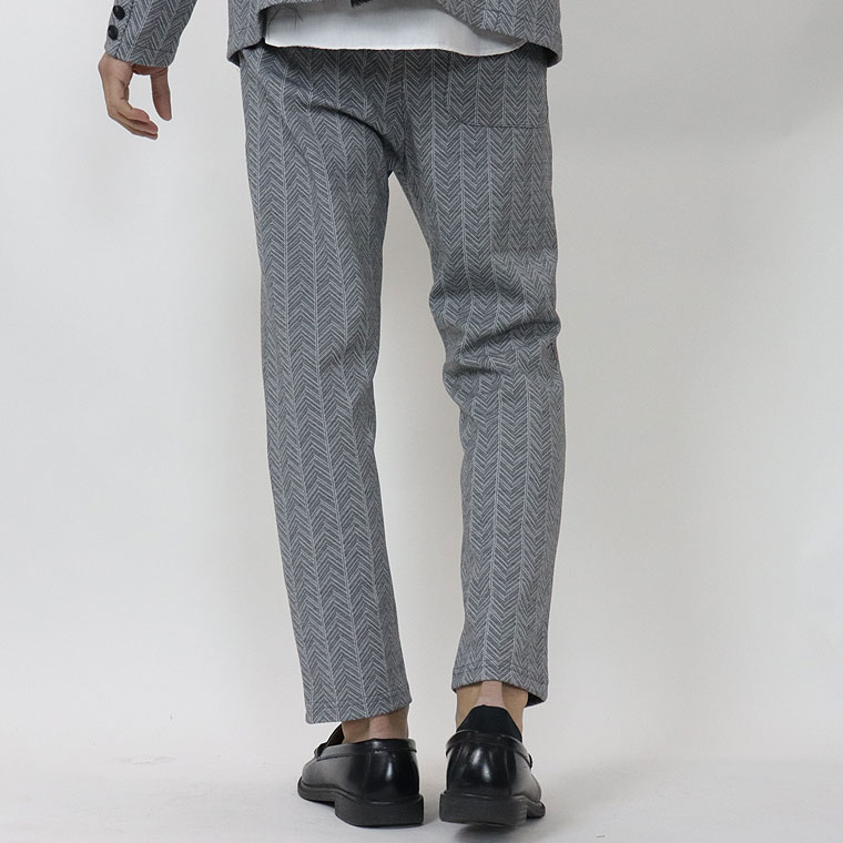 かすれヘリンボーン柄アンクル丈パンツ