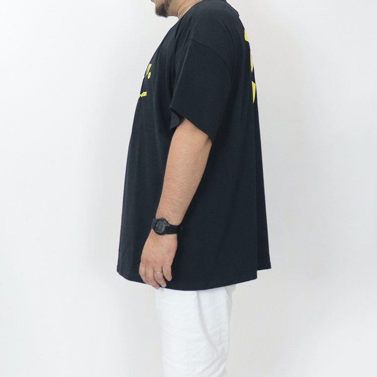 【大きいサイズ】おもしろTシャツ 酒しか信じない。