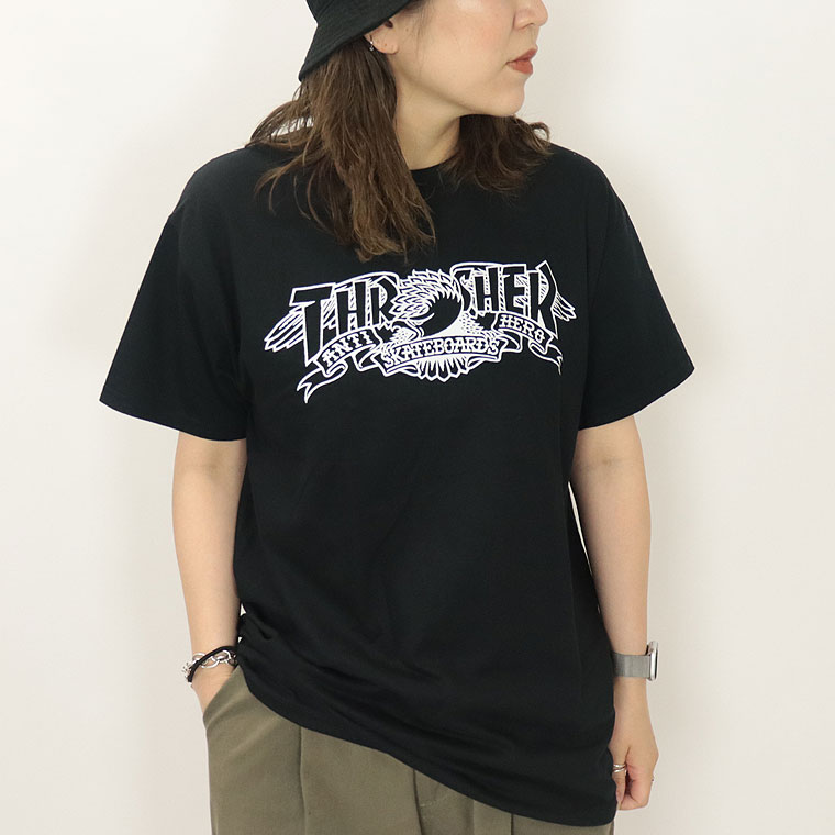【THRASHER×ANTIHERO】MAG BANNER S/STEE