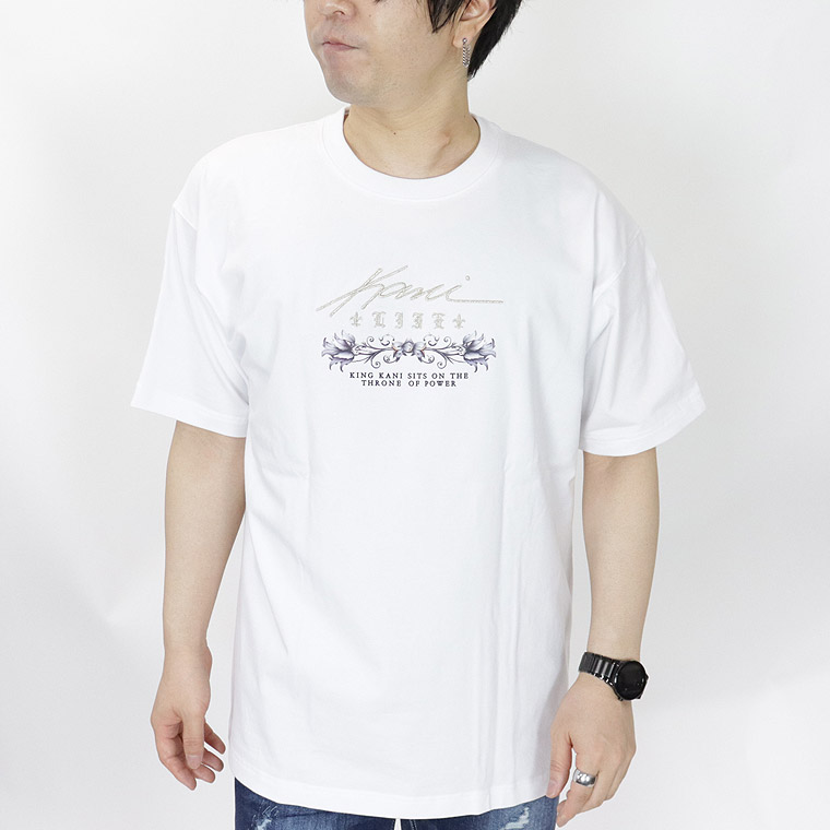 【Karl Kani】バロックローズ刺繍半袖Tシャツ