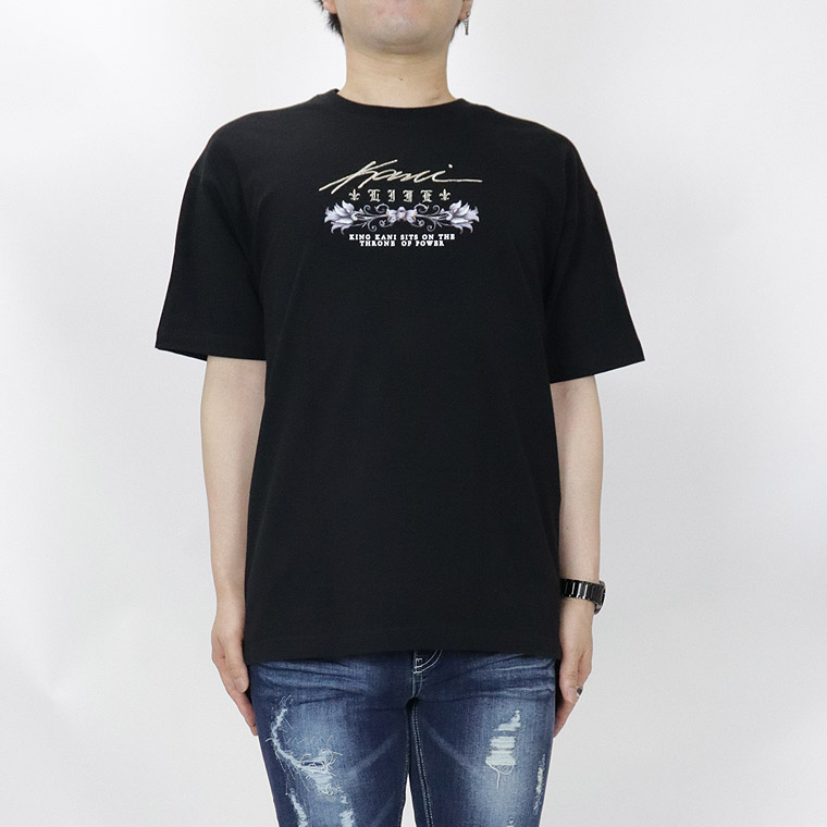 【Karl Kani】バロックローズ刺繍半袖Tシャツ