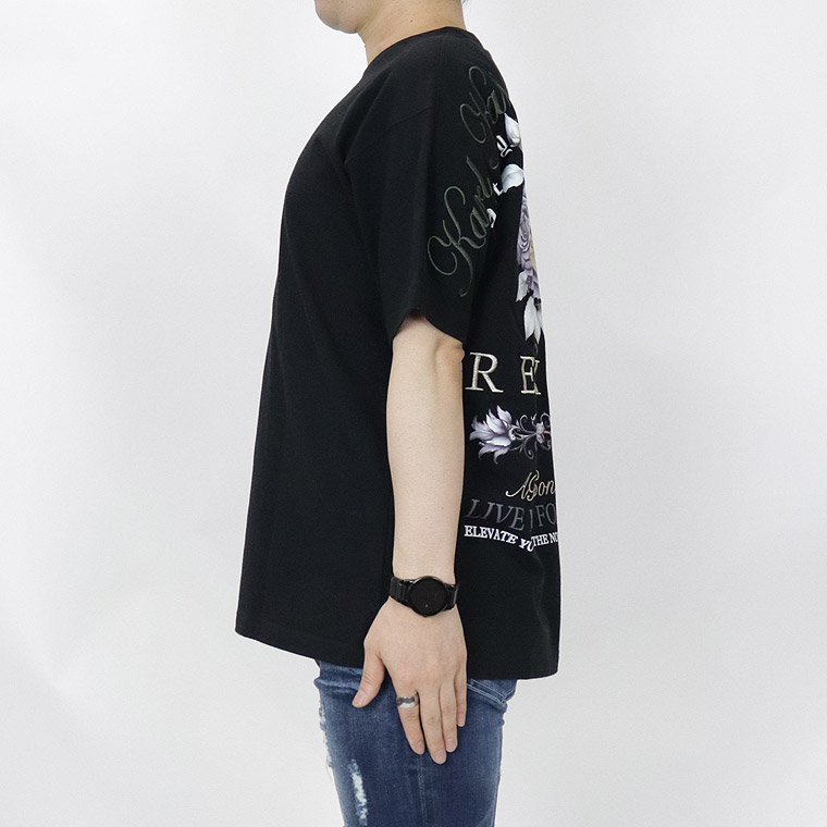 【Karl Kani】バロックローズ刺繍半袖Tシャツ