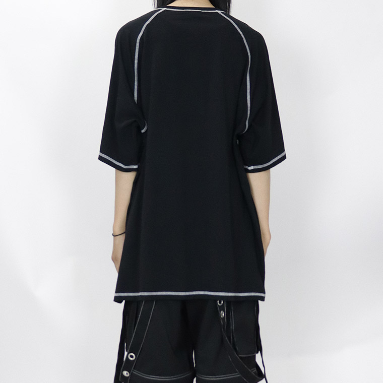 ＼数量限定３０％ＯＦＦ／ダブルチェーンディテールグラフィックBIGシルエットTシャツ