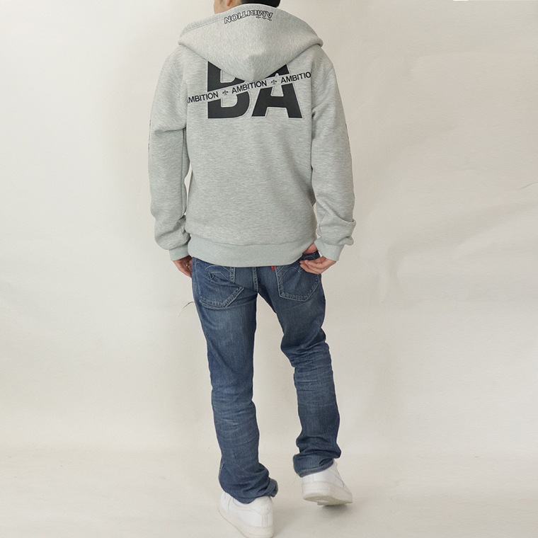 エンボスロゴZIPパーカー