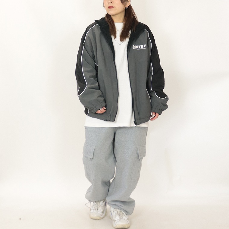 SALE ナイロンリバーシブルブルゾン