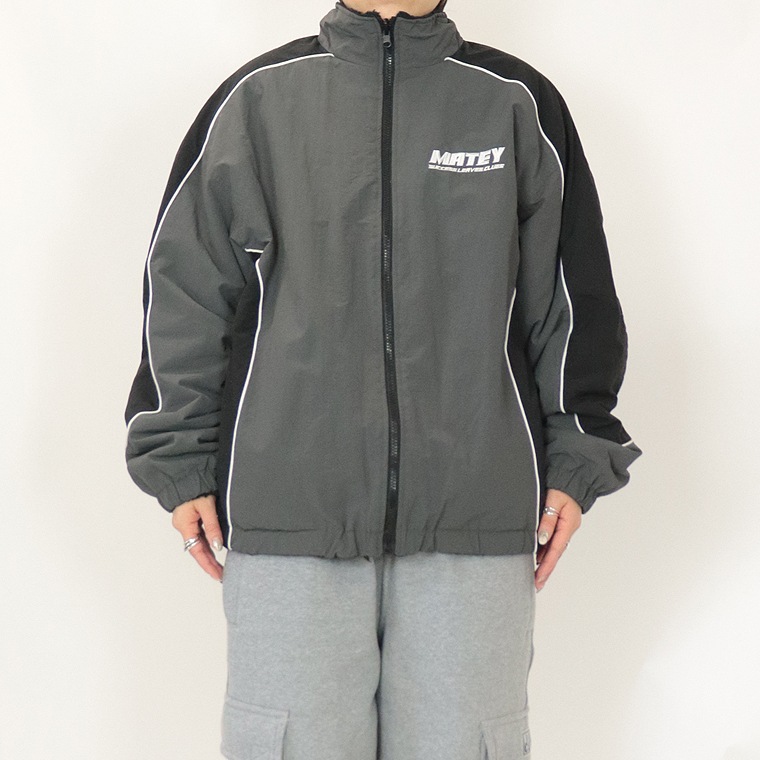 SALE ナイロンリバーシブルブルゾン