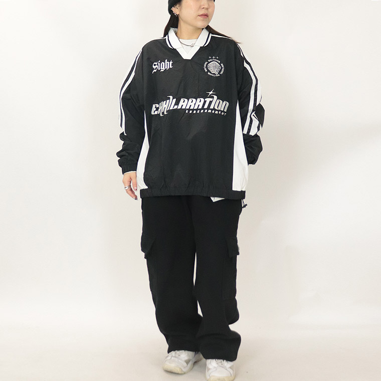 サッカー襟付ナイロンプルオーバー