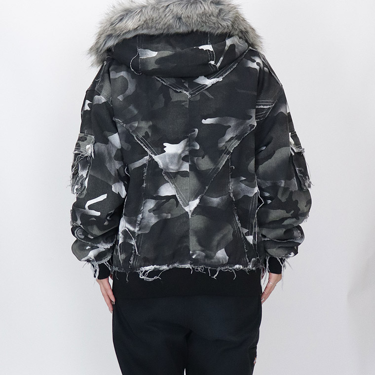 【P.N UNDERGROUND】ファー脱着スプレーフードブルゾン
