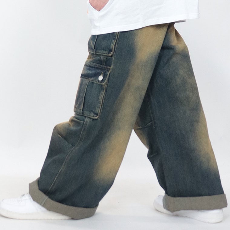 ダブルポケット付きワイドデニムカーゴパンツ | すべての商品