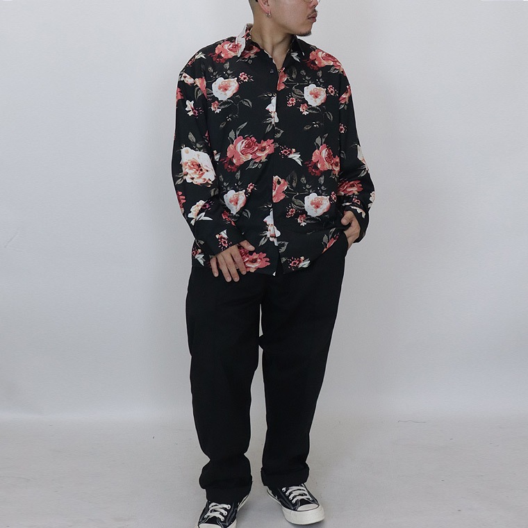 花柄長袖シャツ