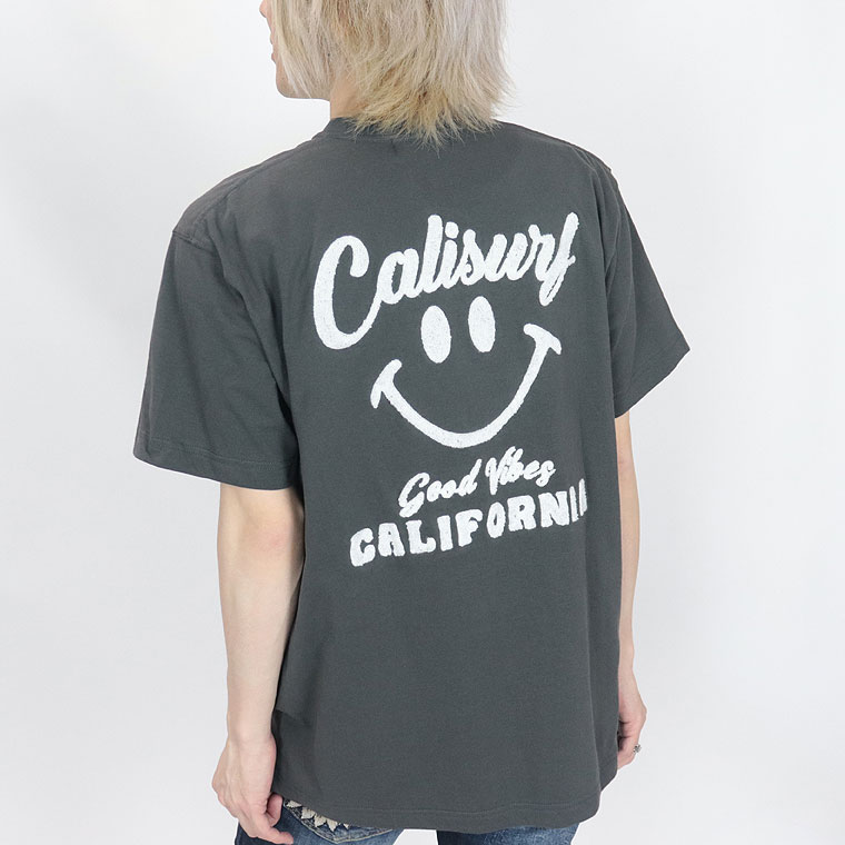 ラスワン夏物セール45％OFFF【SmileyFace×CaliSurf】サガラ刺繍半袖T