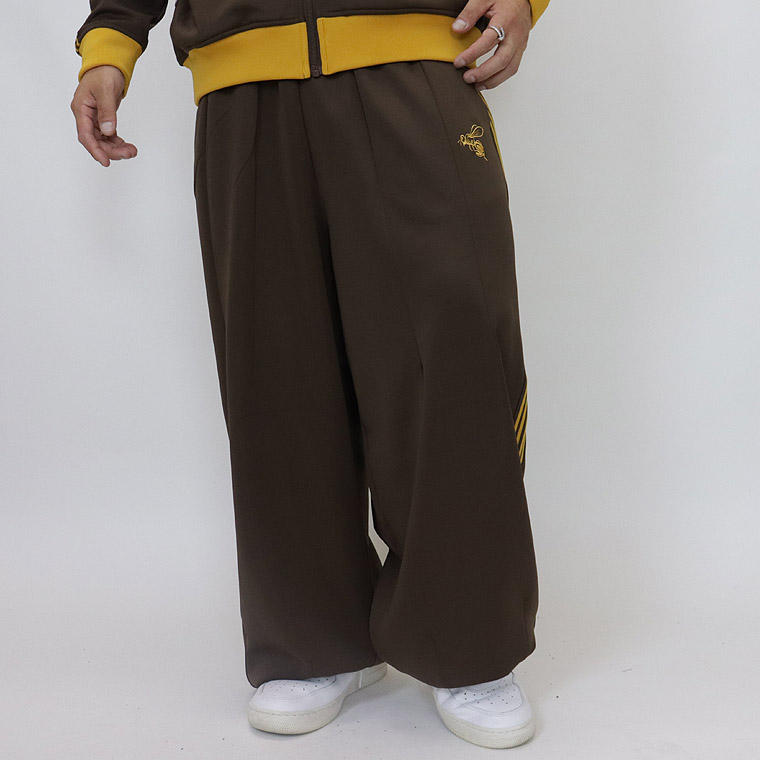 ハチ刺繍入りバルーンパンツ