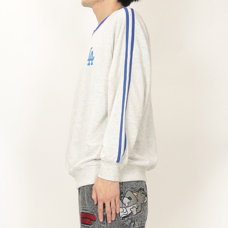 MLBバックプリント ラインクルーネックトレーナー