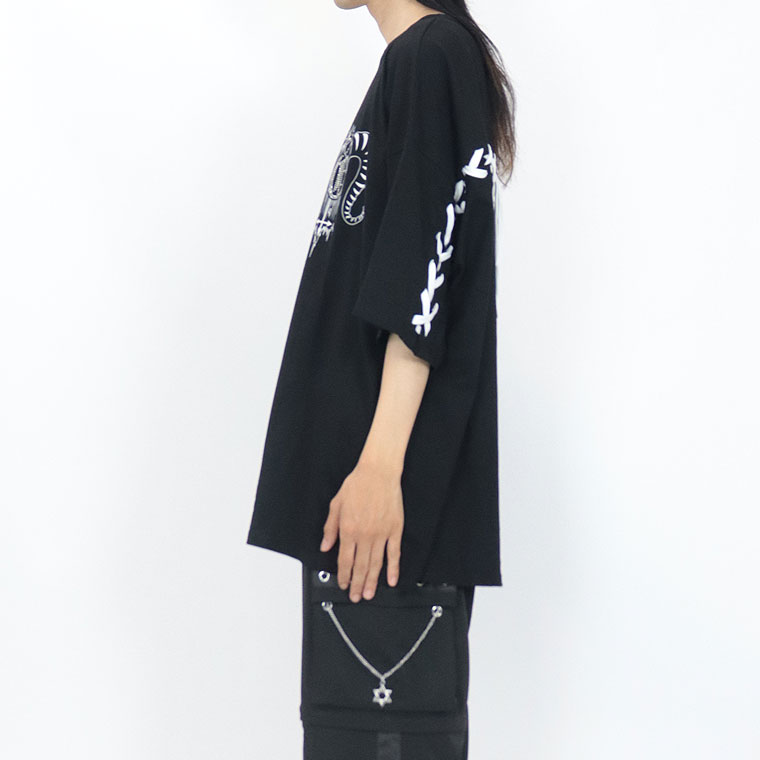 【PSYCHONATION】レースアップ仕様ラインストーンBIGシルエットTシャツ