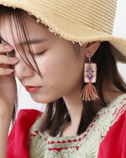 tesoro / 刺繍ピアス /ベージュ [メール便対象品]|tesoro|ブランド