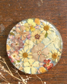 tesoro / サークルコンパクトミラー /フラワー×ナチュラル|tesoro|ブランド