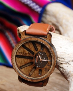 天然素材をリサイクルした自然に優しいエコな時計｜テソロ(tesoro)公式通販