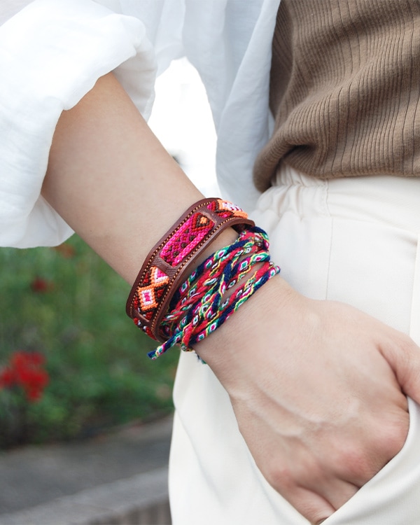 tesoro / レザー×ミサンガブレスレット [メール便対象品]｜テソロ