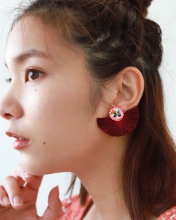 tesoro / オトミ刺繍フリンジピアス / ワインレッド [メール便対象品]|ブランド