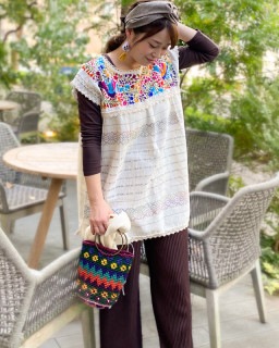 ≪20%OFF≫ tesoro / パロマ刺繍ブラウス / キナリ×カラフル1（ペダル織り）|ブランド