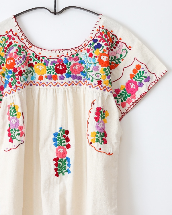 tesoro / �����ϥ��ɽ��֥饦�� / �ߥ륭���ۥ磻��3