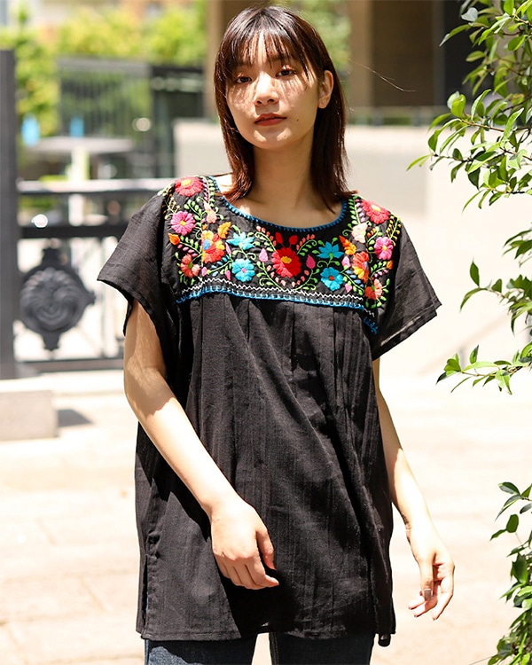 Instagram掲載＞人気のメキシコ刺繍ブラウスが入荷＊