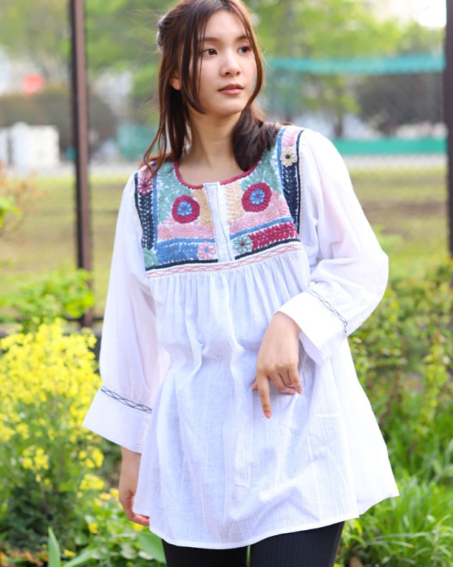 tesoro / �������ɽ��֥饦�� �ۥ磻��