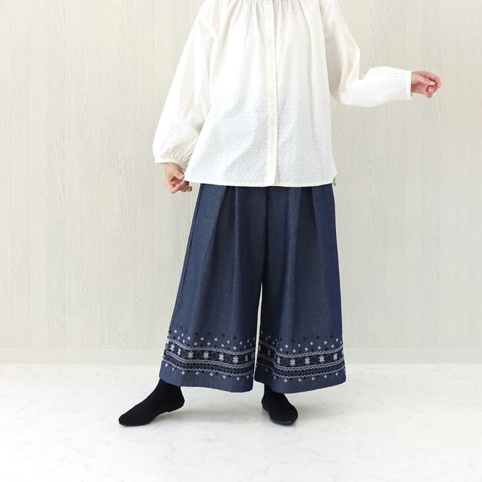 【新作】 shanti / パンツ デニムエンブ