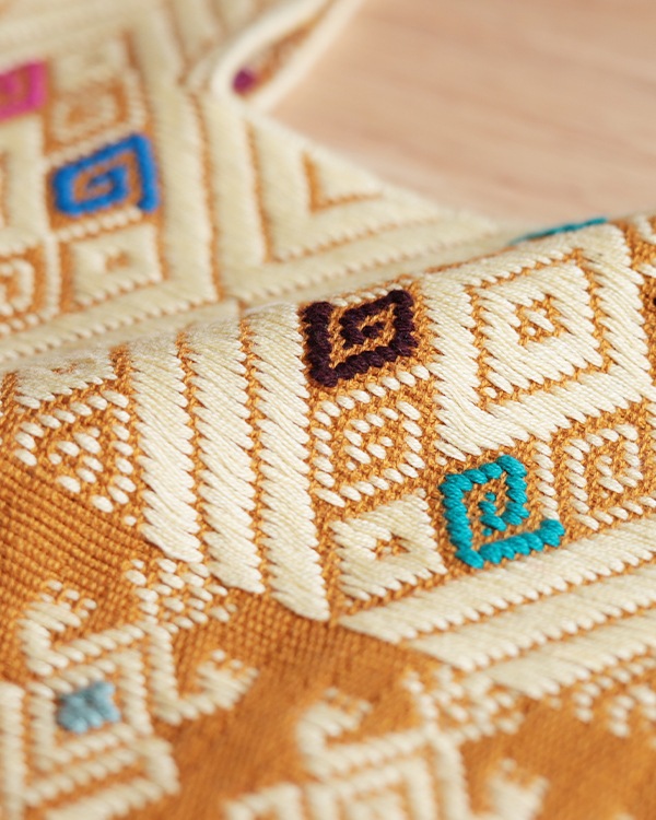 tesoro / 饤󥵡ɽ֥饦 / ޥ