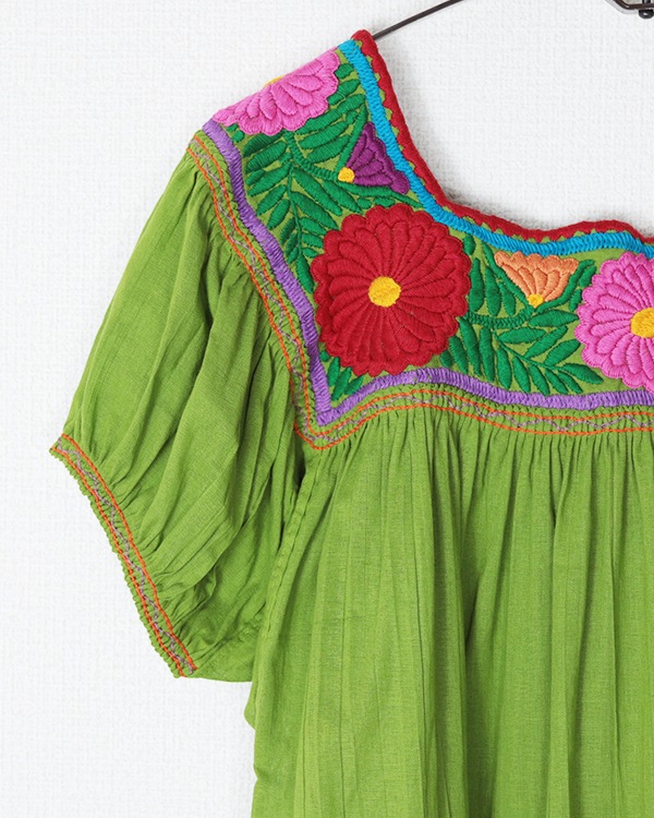 tesoro / ѥɽ Ⱦµ֥饦 / ꡼