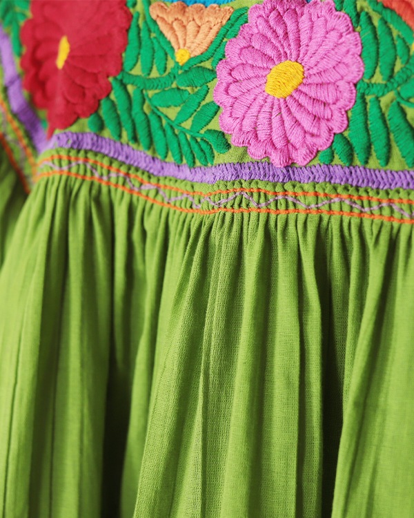 tesoro / ѥɽ Ⱦµ֥饦 / ꡼