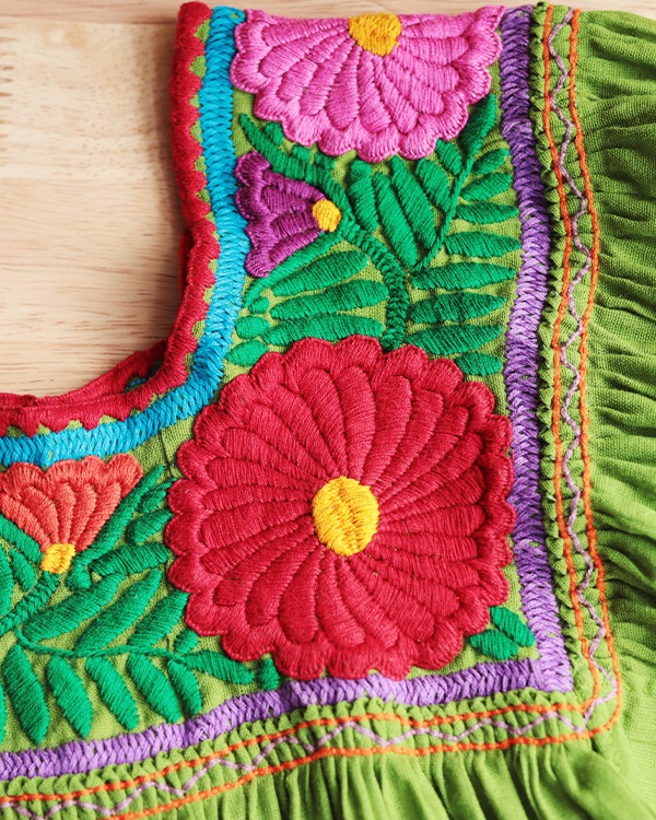 tesoro / ѥɽ Ⱦµ֥饦 / ꡼