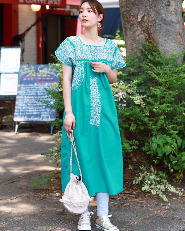 tree&moon ミントグリーン オフショルダー長袖ロングワンピース tree&moon ミントグリーン オフショルダー長袖ロングワンピース ミント