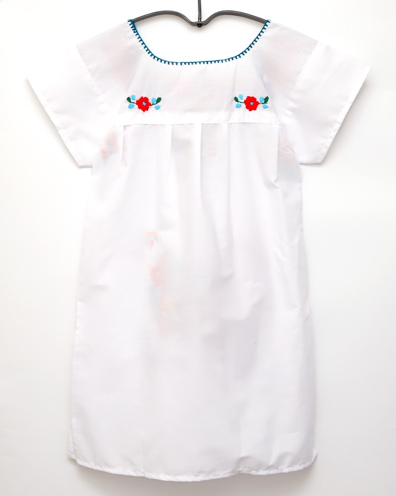 tesoro /kids メキシコ刺繍ワンピース /ホワイト×カラフル