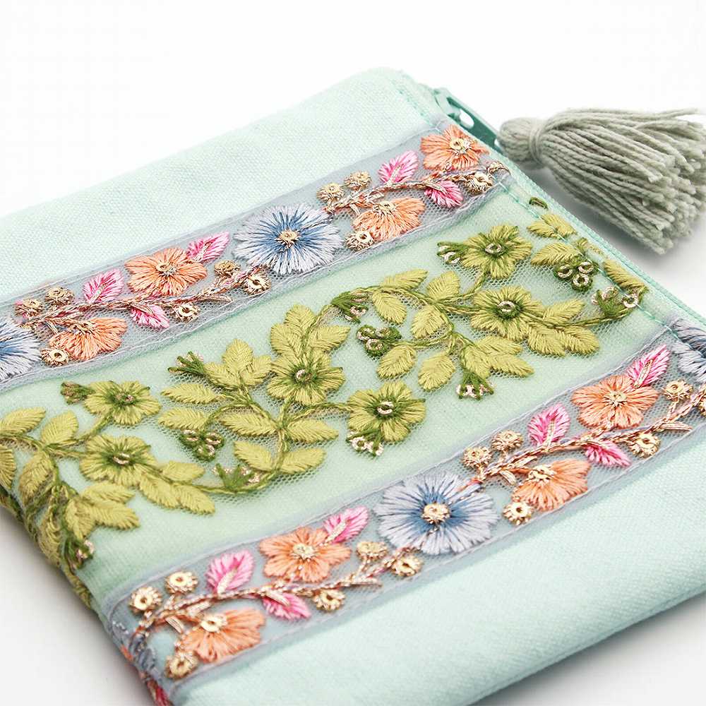 shanti / インド刺繍リボン ポーチ S [メール便対象品]｜テソロ(tesoro