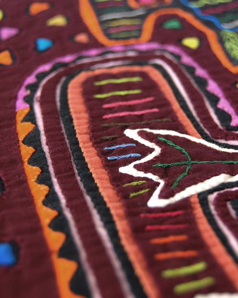 母子像の刺繍風アート、モラ手作り 母子像の刺繍風アート、モラ手作り 母子像の刺繍風アート、モラ手作り