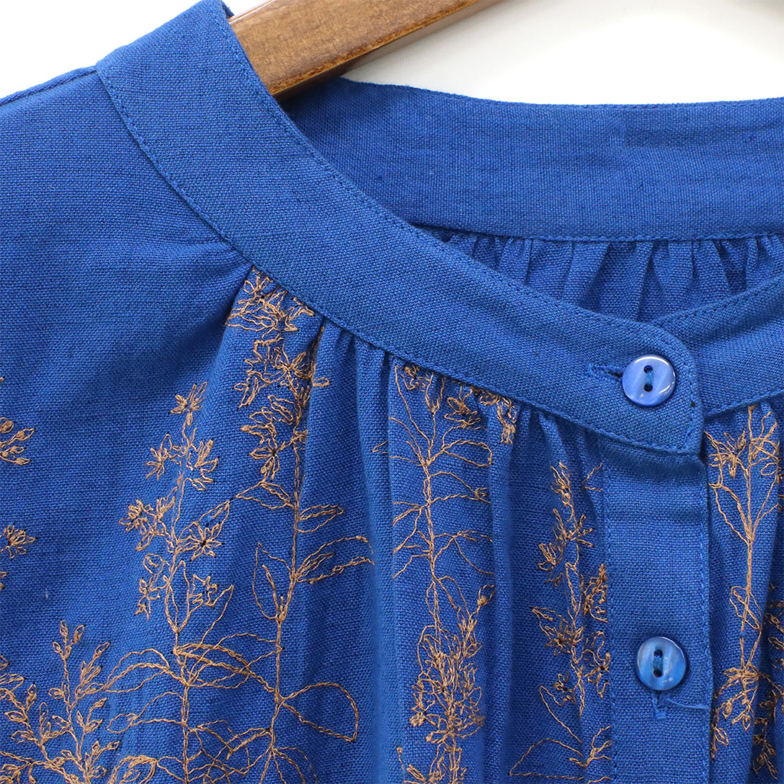 ڿshanti / ֥饦 ꡼֥