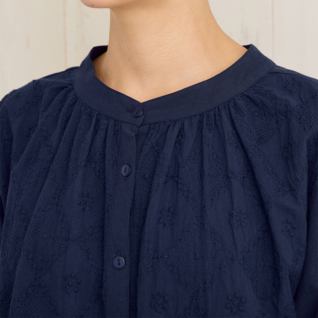�ڿ����shanti / �֥饦�� ���������