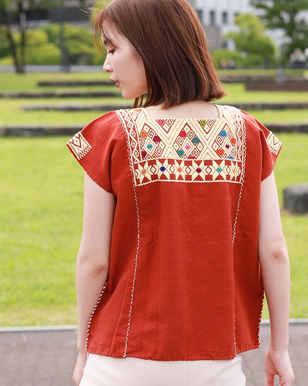 ≪10%OFF≫ tesoro / メキシコ ララインサール刺繍ウィピル /レンガ