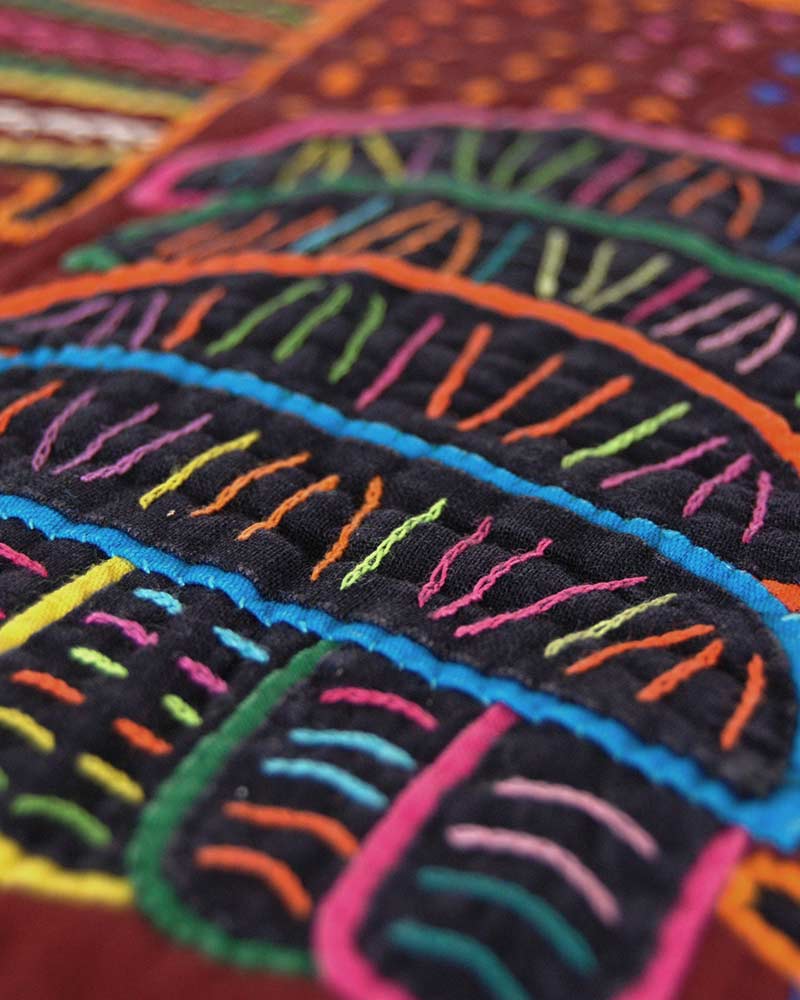 tesoro / モラ刺繍 /S tesoro ⁄ モラ刺繍 ⁄V tesoro \u2044 モラ刺繍 \u2044A｜テソロ(tesoro)公式通販