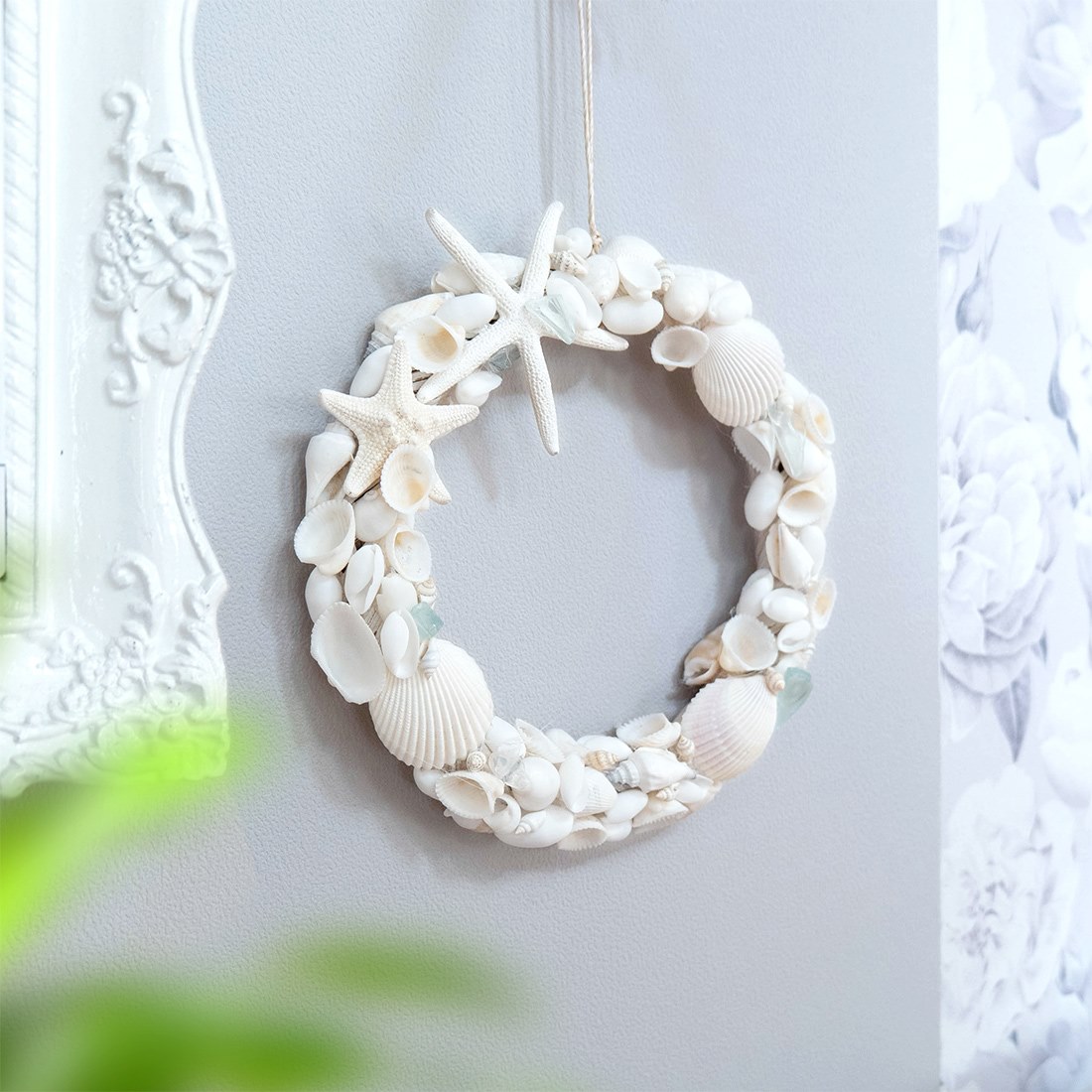 shanti / ホワイトシェル&ビーチグラスリース｜テソロ(tesoro)公式通販