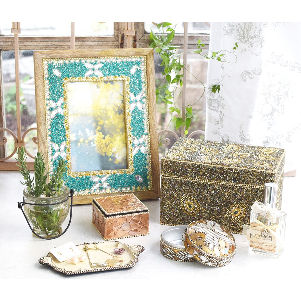 shanti / �ӡ����饦��ɥܥå���