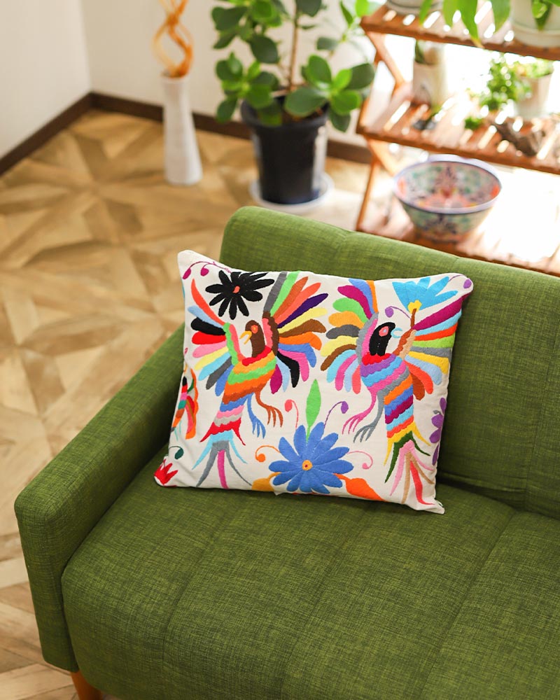 tesoro / オトミ刺繍 クッションカバーB【DRACO】｜テソロ(tesoro)公式通販